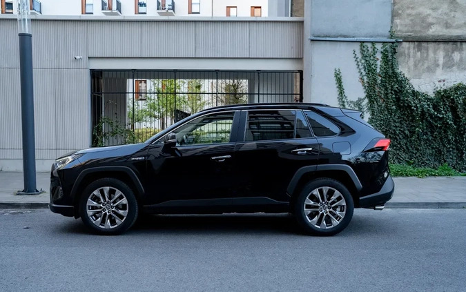 Toyota RAV4 cena 185000 przebieg: 37362, rok produkcji 2021 z Stęszew małe 232